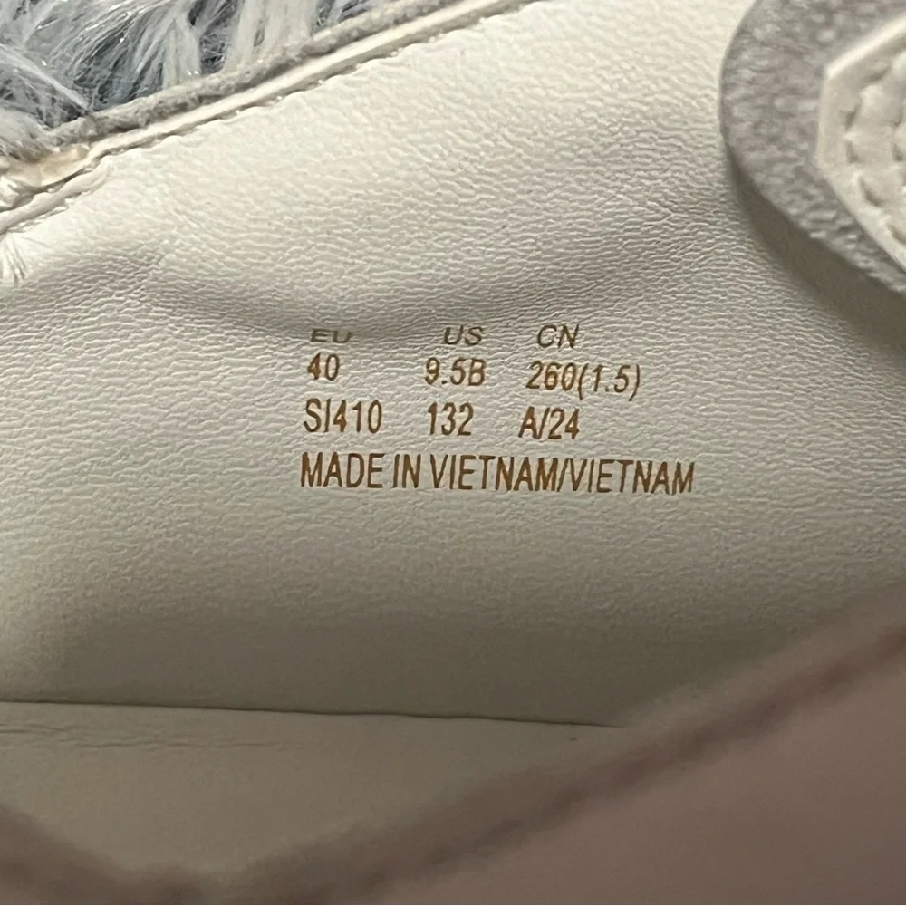 Stuart Weitzman, Goldie Convertible Sneaker - Size 9.5